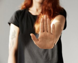Запрацювала гаряча лінія для запобігання домашньому насильству