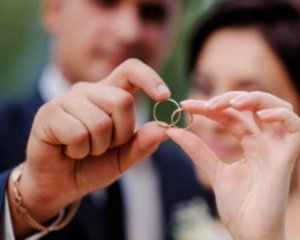 "Кохання без меж" – сьогодні можна одружиться вночі