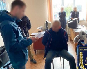 Корупція в Укроборонпромі: директора одного із заводів затримали на хабарі