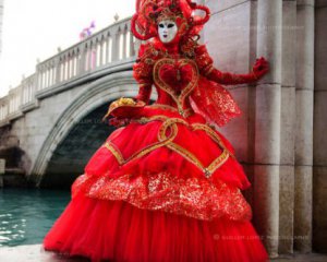 Коронавирус: в Венеции отменили карнавал