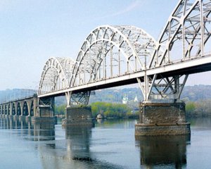 Київські мости і шляхопроводи перевірять на аварійність