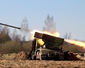 Загострення на Донбасі: окупанти обстрілюють з артилерії