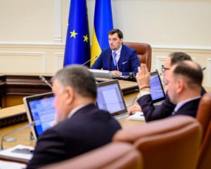 Зеленський хоче перезавантажити Кабмін, ідуть переговори – джерело