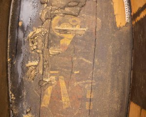 Под крышкой египетского саркофага обнаружили неожиданную находку