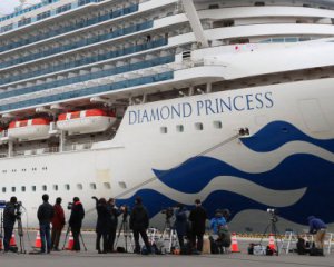 Екіпаж Diamond Princess відмовився повертатися в Україну