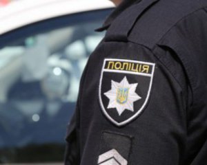 Полицейский выстрелил в мужчину с ножом