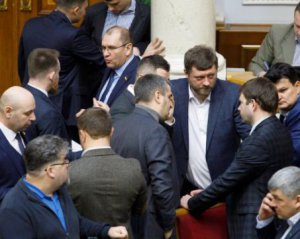 Зміна прем'єра: у монобільшості повідомили рішення