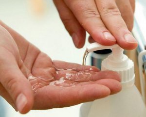 Мыло, салфетки или антисептик: что лучше обеззараживает руки