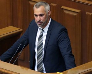Увольнение Рябошапки: комитет направил Раде постановление