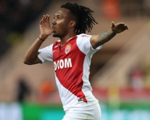 Гравця збірної Португалії дискваліфікували за спробу побити арбітра