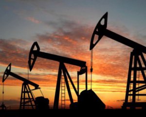 Уперше за 11 років: ціни на нафту різко впали