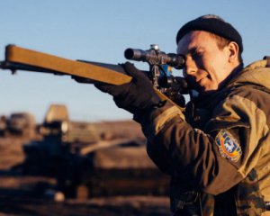 На Донбасі мирний житель потрапив під кулі снайпера