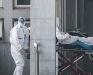 Українці летіли в одному літаку з хворою на короновірус