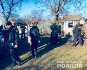 Дитина довго не помирала: чоловік розповів, як холоднокровно вбивав дружину і 1,5-річну доньку