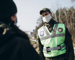 На в&#039;їздах у Київ встановили 8 блокпостів