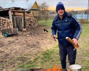 Милевский приехал к родителям в село