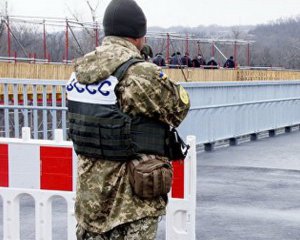 &quot;ЛНР&quot; задержала около 50 граждан, которые хотели попасть в Луганск после закрытия КПВВ