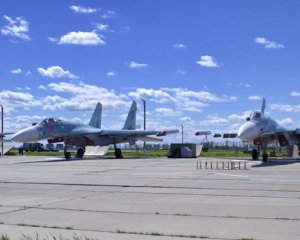 Российский истребитель Су-27 упал в Черное море