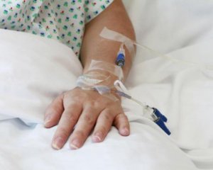 Четверта українка померла від коронавірусу за кордоном