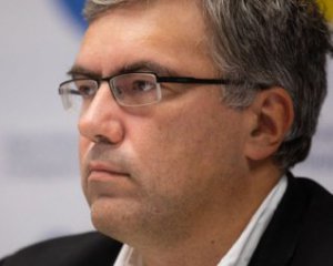 Порятунок української економіки має початись з &quot;антиколомойського&quot; закону - Павленко