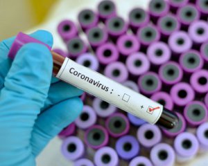 Коронавірус виявили у молодої породіллі