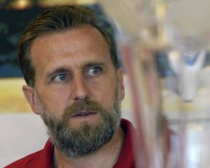 Клещ залез в бороду – в легенды чешского футбола парализовало лицо
