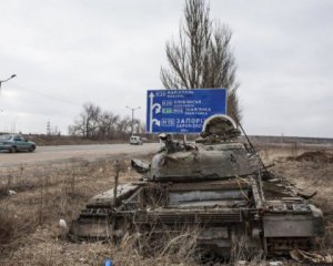 Росія завезла на Донбас танки і 30 вагонів боєприпасів