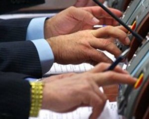 Банківський законопроект та ринок землі: як голосуватимуть депутати