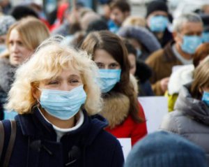 Люди мають працювати: Шмигаль розповів про варіанти карантину