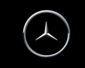 У Mercedes появилась новая эмблема