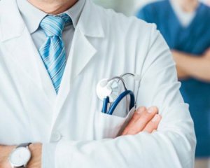 "І водіям, і фельдшерам" - у МОЗ обіцяють медикам потрійні надбавки