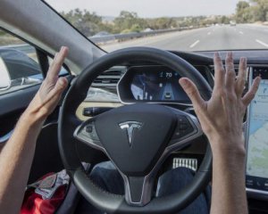 Автопилот Tesla станет умнее
