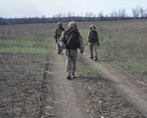Розведення сил на Донбасі не буде