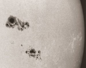 Зафіксували найбільшу сонячну пляму