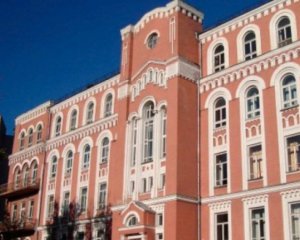 Невідомі "замінували" Олександрівську лікарню, в якій лежать хворі на Covid-19