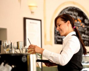 Назвали бізнеси, які варто відкрити першочергово