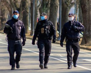 У трьох українських областях можуть ввести комендантську годину