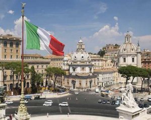 €200 за похвалу Путіну: італійцям пропонують заробіток