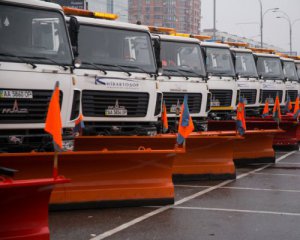 Спецтехніка в зв'язку з забрудненням буде мити київські вулиці