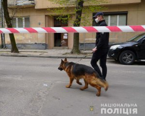 Убийство в подъезде: один из подозреваемых пришел в больницу