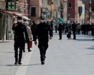 Трьох мафіозних босів випустили під домашній арешт через коронавірус