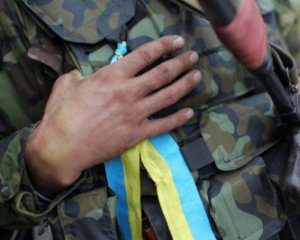 Ще одного українського воїна поранили на Донбасі