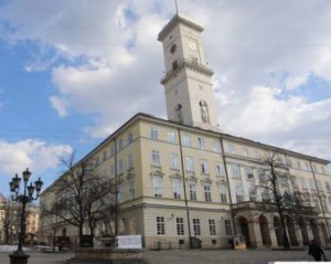 Садовий зібрався звільнити майже 200 працівників міськради