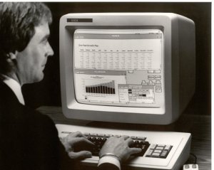 Анонсировали первый массовый компьютер с мышкой