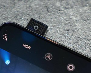 Как в Xiaomi: Samsung работает на смартфоном с выдвижной камерой