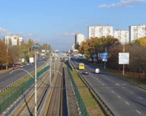 В Киеве до осени перекроют путепровод