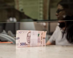 Хто отримає підвищену пенсію у травні