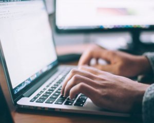 Где найти работу человеку без опыта