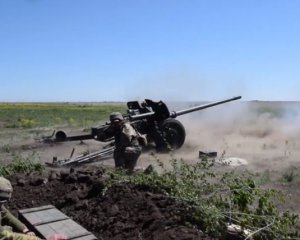 Працює артилерія: показали видовищне відео з Донбасу