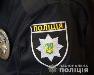 Военный порезал сослуживца и полицейского